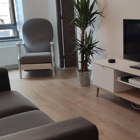 Logement 5 Personnes Proche Cv Et Parking Prive Lägenhet Saint-Etienne  Exteriör bild